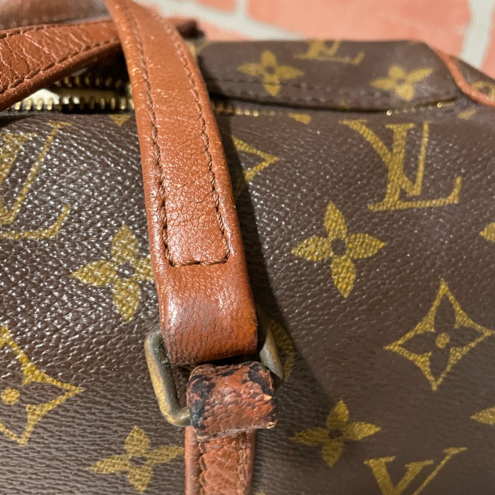 Still in good condition with few flaws (as seen on pictures)